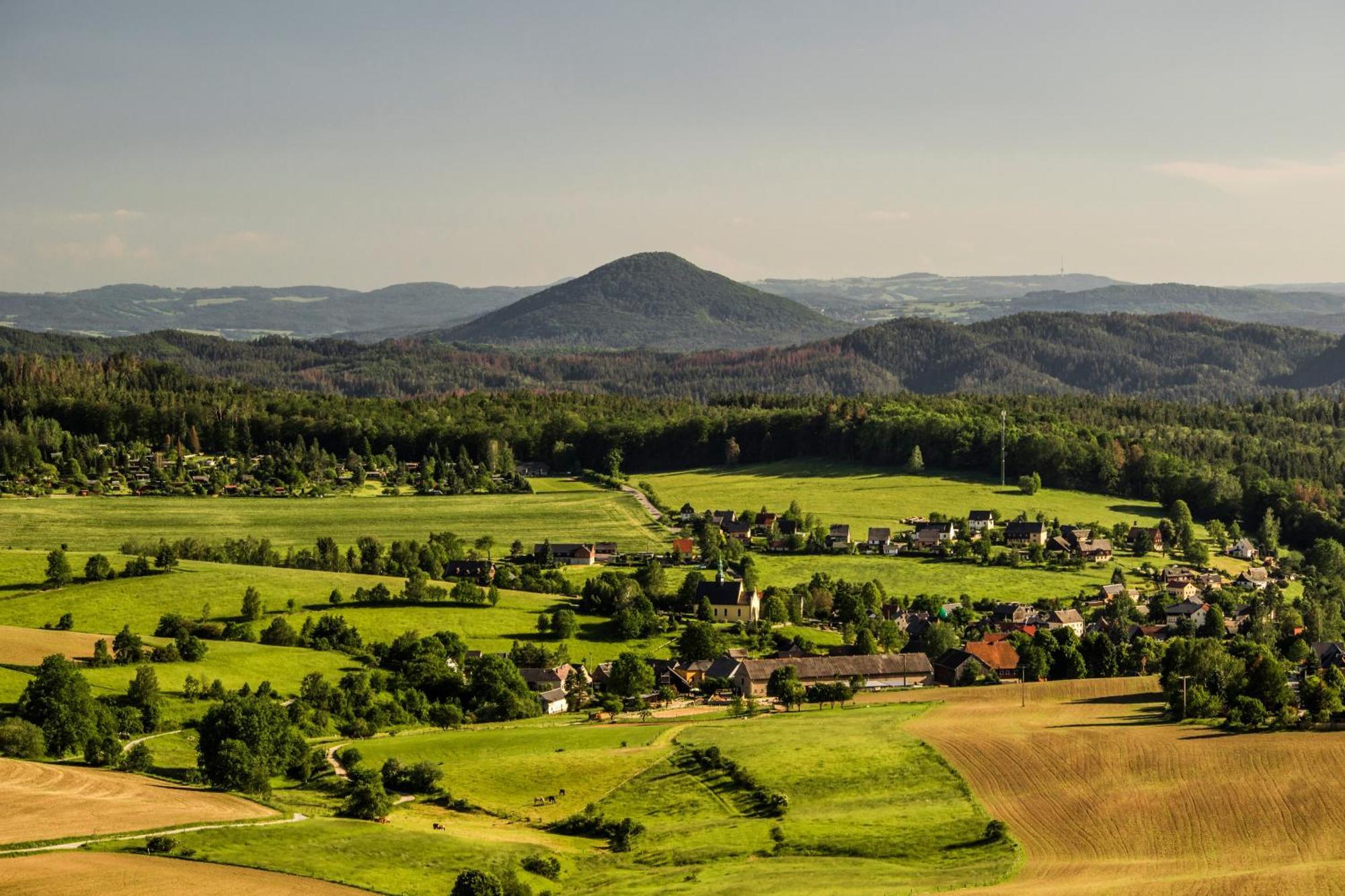 Gasthaus "Zum Wanderstuebel" Hinterhermsdorf Exteriör bild